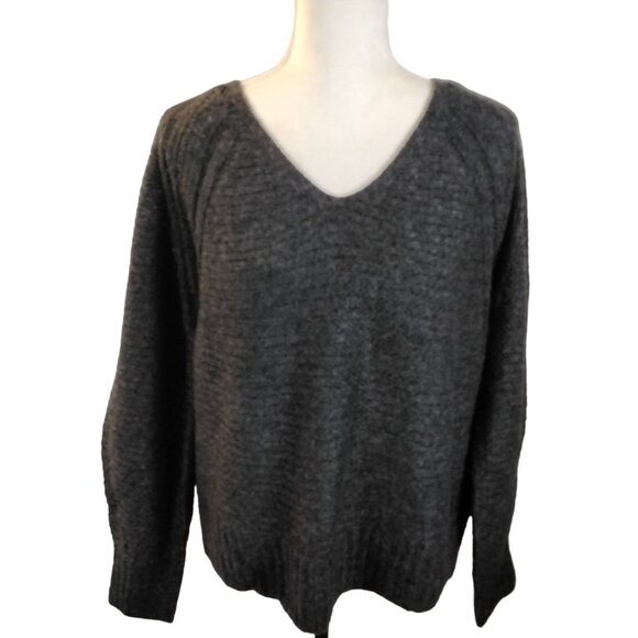 Universal Thread Womens Med Charcoal Gray V-Neck Knit Sweater Soft Cozy Warm - Picture 2 of 8